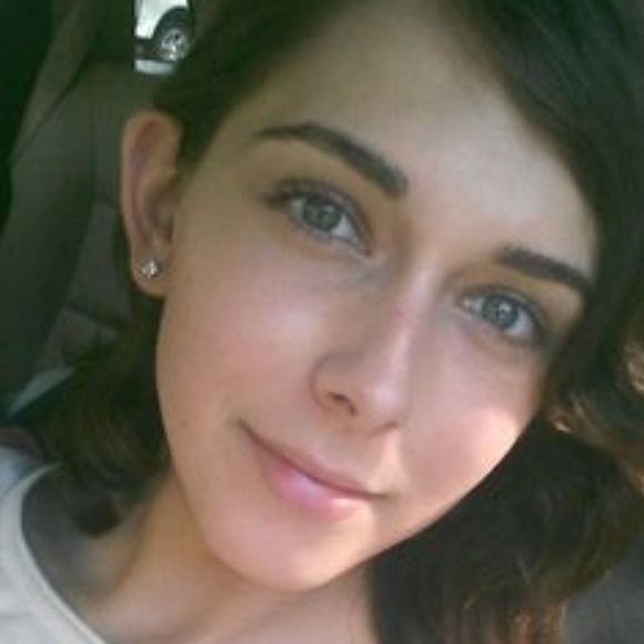 Meet your Posher, Dani - Picture 1 of 1